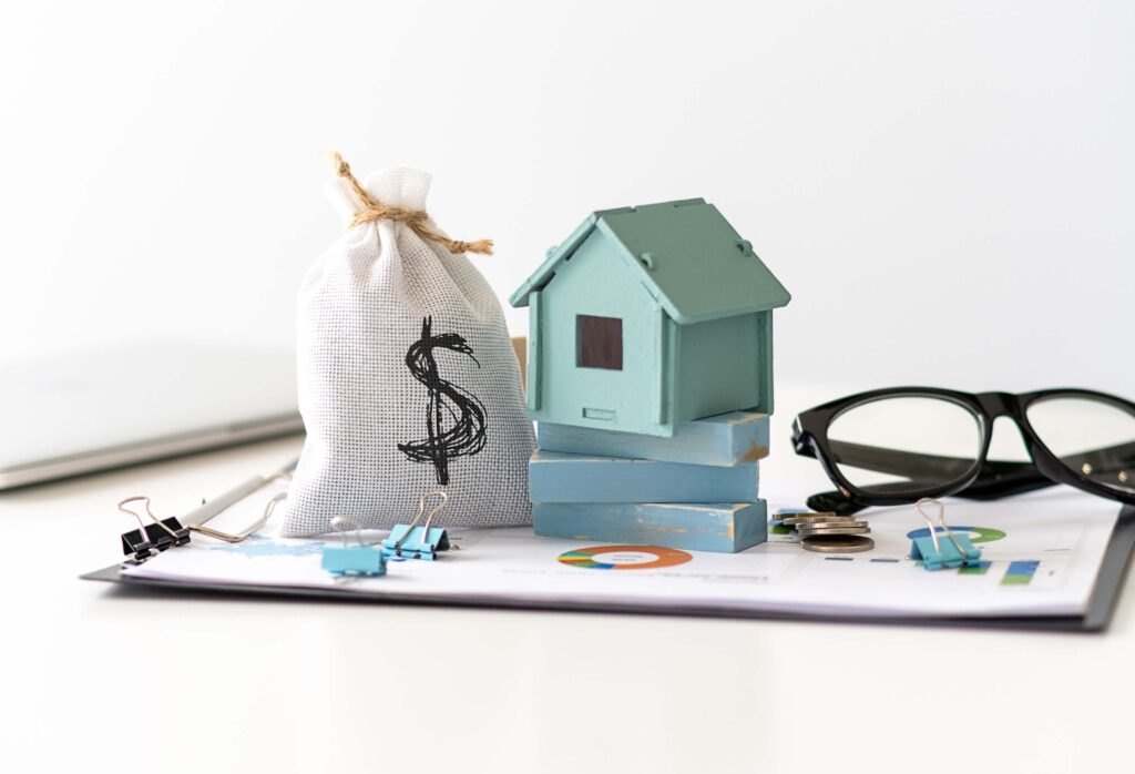 Family budget planning. Investments, plans, savings. Family budget planning. Investments, plans, savings.